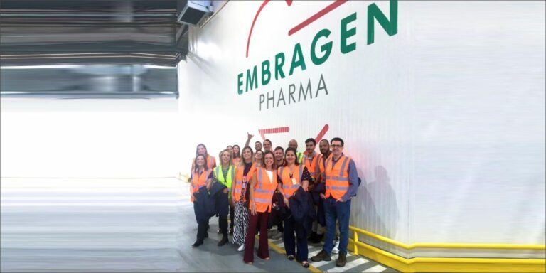 Comitê de Logística Farmacêutica visita os armazéns e câmaras frias da Embragen