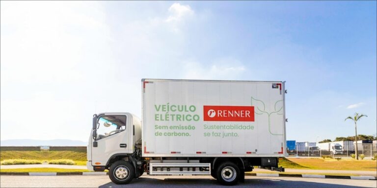 Renner passa a utilizar veículos elétricos em São Paulo